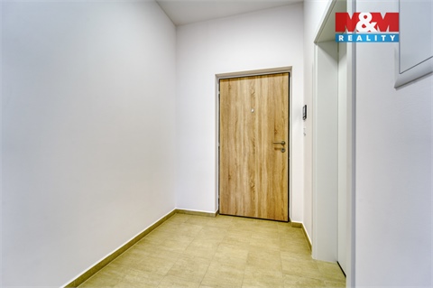 Pronájem bytu 1kk, 35 m² 12