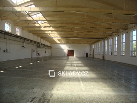 Pronájem skladu / haly, 1 090 m² 8