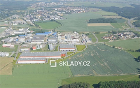 Pronájem skladu / haly, 11 000 m² - 0