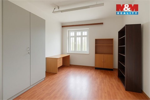 Prodej obchodních prostor, 80 m² 2