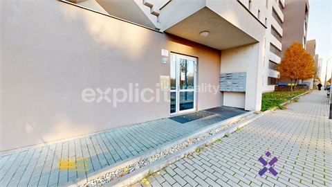 Pronájem bytu 3kk, 73 m² 24