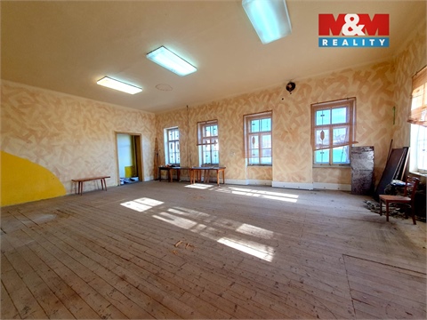 Prodej obchodních prostor, 282 m² 2