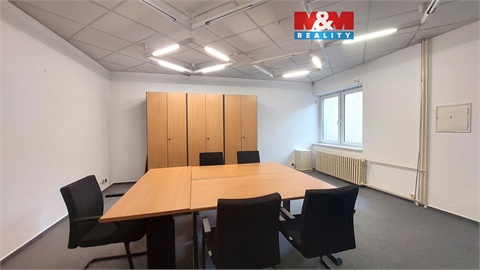 Pronájem obchodních prostor, 35 m² 0