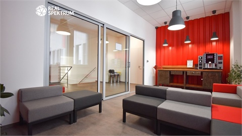 Pronájem kanceláře, 130 m² 2