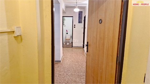 Prodej bytu 1+1, 42 m² - 2