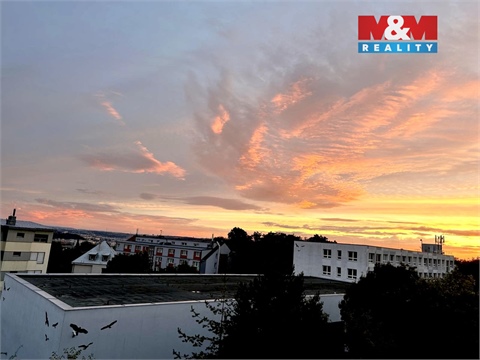 Pronájem bytu 1kk, 52 m² 12