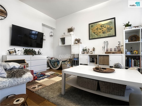 Pronájem bytu 2+1, 55 m² 2