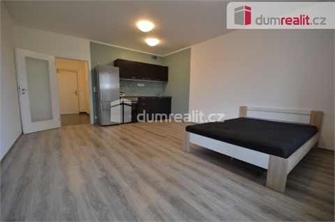 Pronájem bytu 1kk, 35 m² 12
