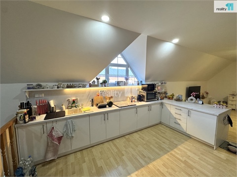 Pronájem bytu 2kk, 100 m² 2