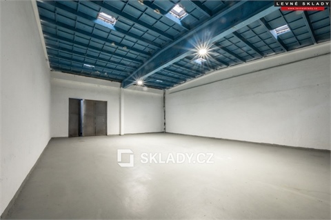Pronájem skladu / haly, 90 m² - 0