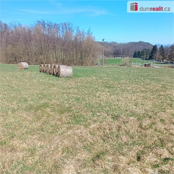 Prodej stavebního pozemku, 1 819 m² 4