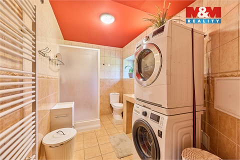 Prodej rodinného domu, 196 m² - 12