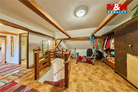 Prodej rodinného domu, 196 m² 22