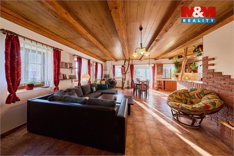 Prodej rodinného domu, 196 m² - 2