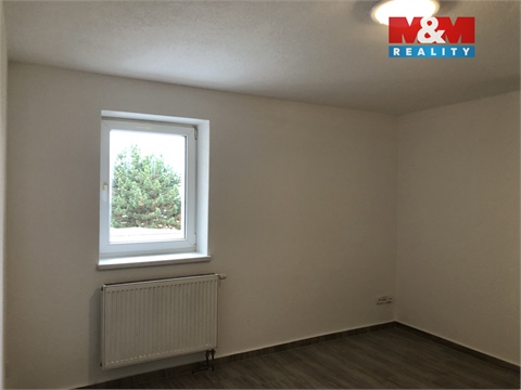 Pronájem bytu 1+1, 28 m² - 0