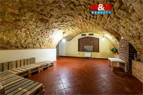 Pronájem restaurace, 130 m² 0