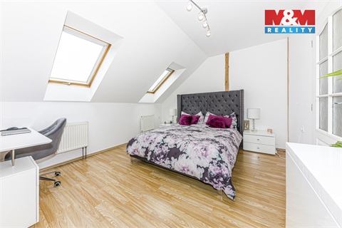 Prodej rodinného domu, 145 m² 14