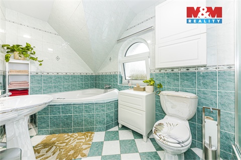 Prodej rodinného domu, 145 m² - 12