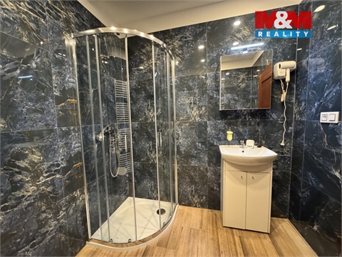 Pronájem bytu 3+1, 143 m² 2