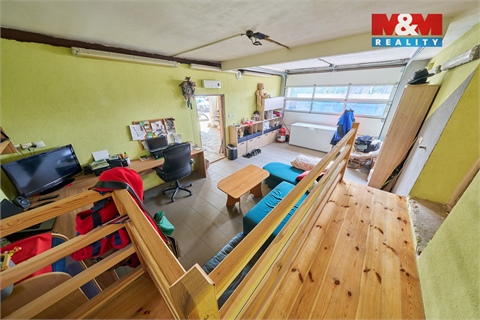 Prodej rodinného domu, 370 m² - 18