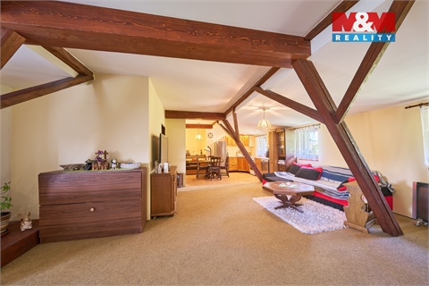 Prodej rodinného domu, 370 m² 12