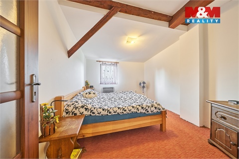 Prodej rodinného domu, 370 m² - 6