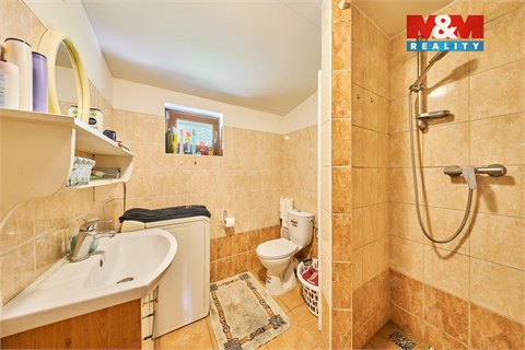 Prodej rodinného domu, 370 m² - 12