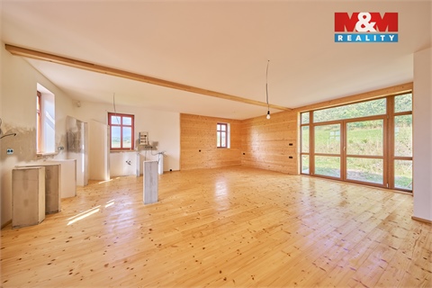 Prodej rodinného domu, 370 m² 16