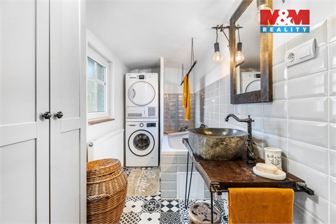 Prodej rodinného domu, 185 m² - 8