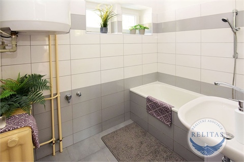 Prodej bytu 3+1, 63 m² - 2