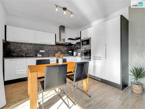 Prodej rodinného domu, 98 m² - 2