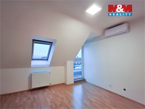 Prodej bytu 2+1, 53 m² - 4