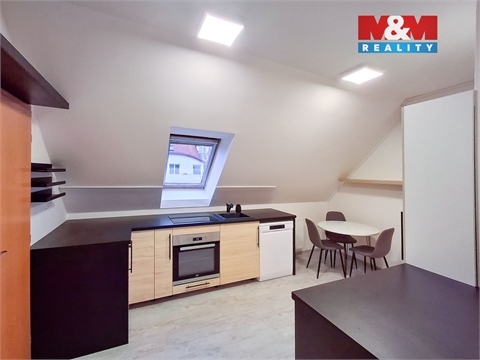 Prodej bytu 2+1, 53 m² - 2