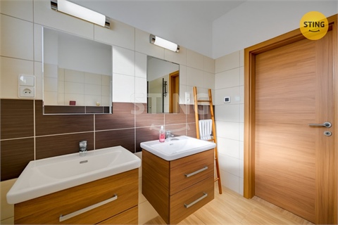 Prodej rodinného domu, 146 m² 2