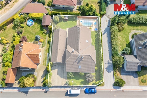 Prodej rodinného domu, 266 m² - 10