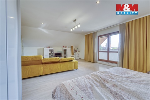 Prodej rodinného domu, 266 m² 6