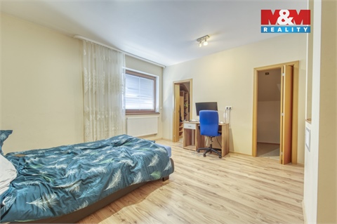 Prodej rodinného domu, 266 m² 16