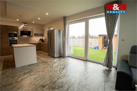 Prodej rodinného domu, 207 m² - 6