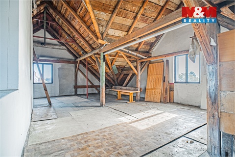 Prodej komerčního objektu, 350 m² 12