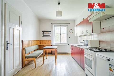 Prodej komerčního objektu, 350 m² 14