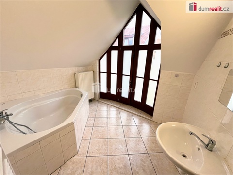 Pronájem bytu 2kk, 60 m² 2