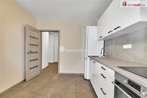 Prodej bytu 2+1, 69 m² 8