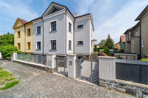 Pronájem bytu 3kk, 99 m² 22