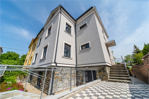 Pronájem bytu 3kk, 99 m² 0