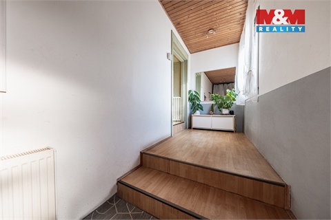 Prodej rodinného domu, 200 m² - 10