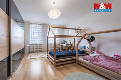 Prodej rodinného domu, 200 m² 6