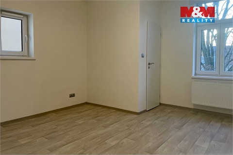 Pronájem bytu 3kk, 91 m² - 12