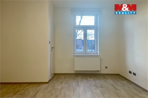 Pronájem bytu 3kk, 91 m² - 14