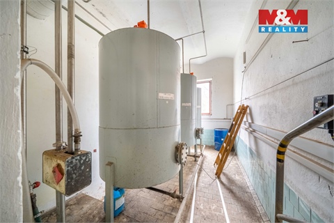 Prodej výrobního objektu, 762 m² 10