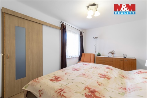 Prodej rodinného domu, 180 m² - 10